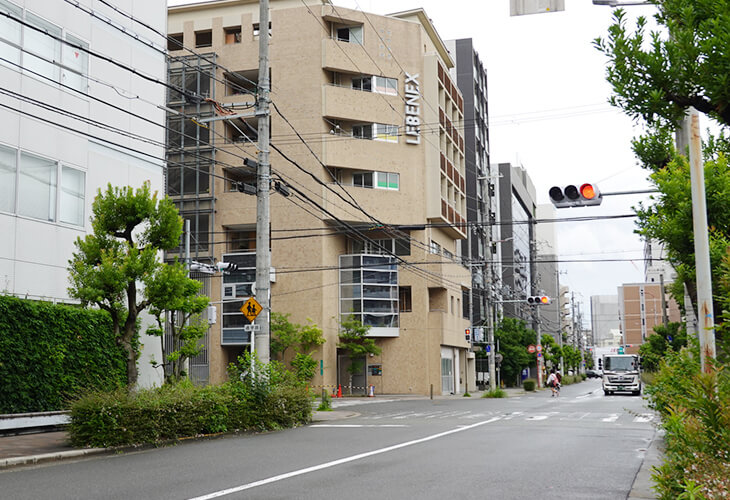 サムティフェイム新大阪 2号館の外観
